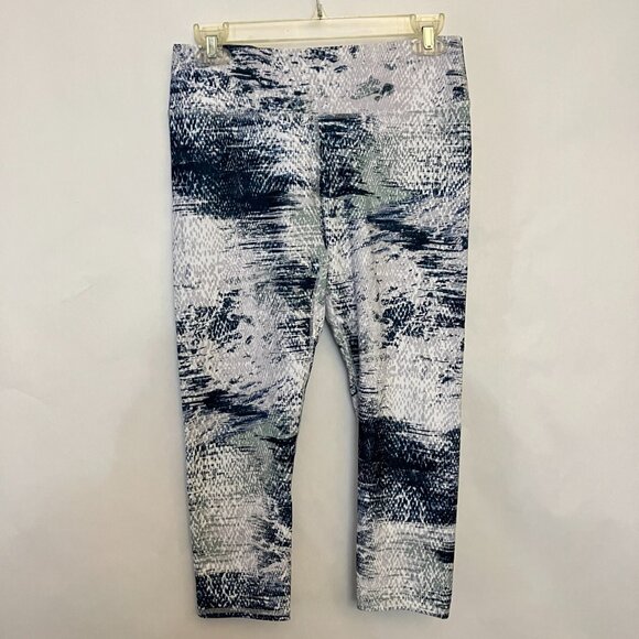 Fabletics Define PowerHold Mid-Rise Capri Leggings Fossil Print Small Athletic - Picture 2 of 8